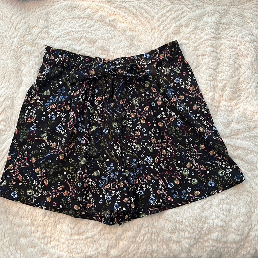 High waisted tie shorts